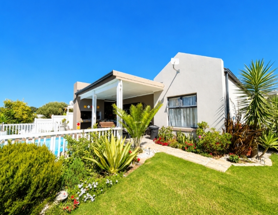2 Bedroom Property for Sale in Reebok Western Cape